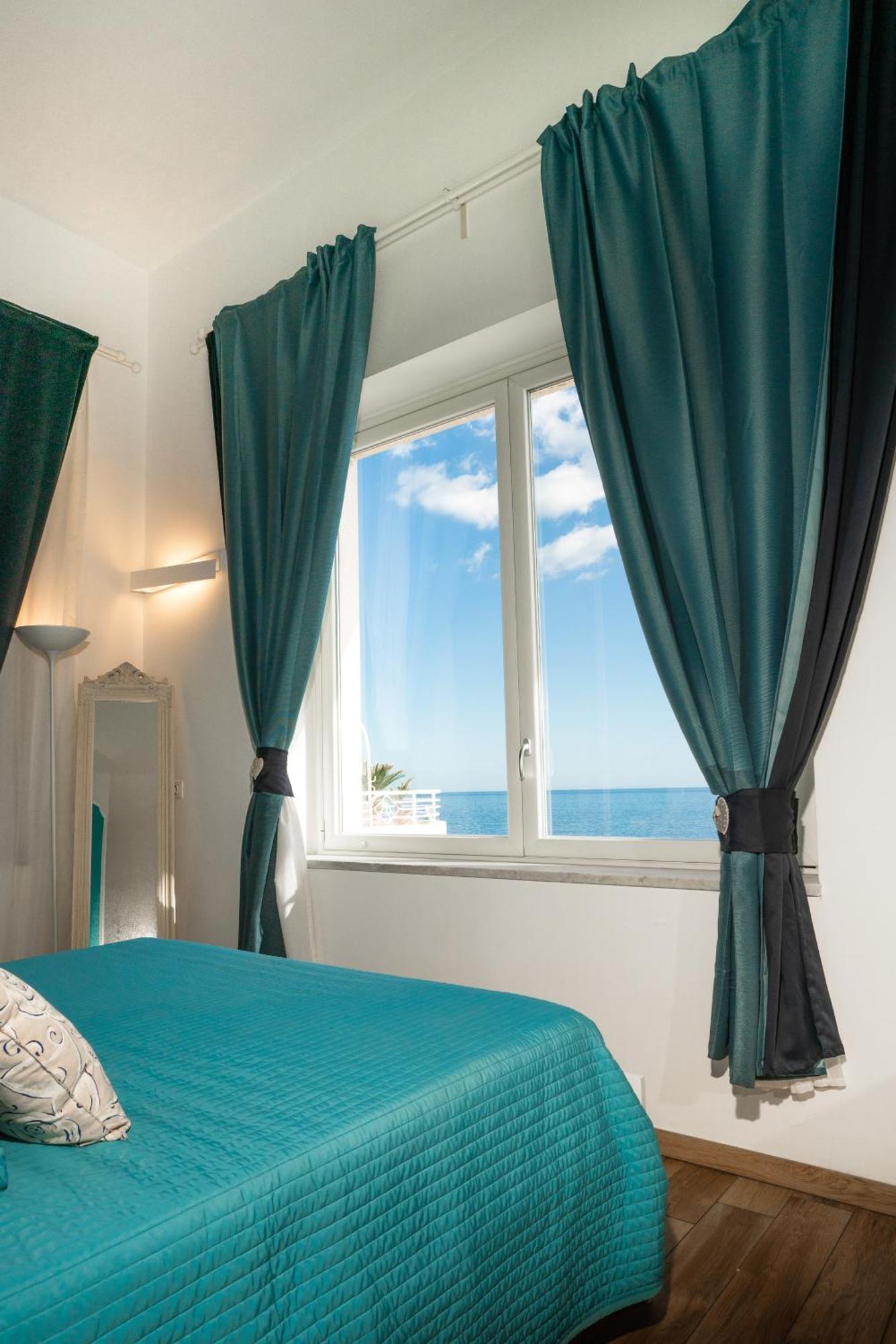 Marlove Sea View Couette-café *