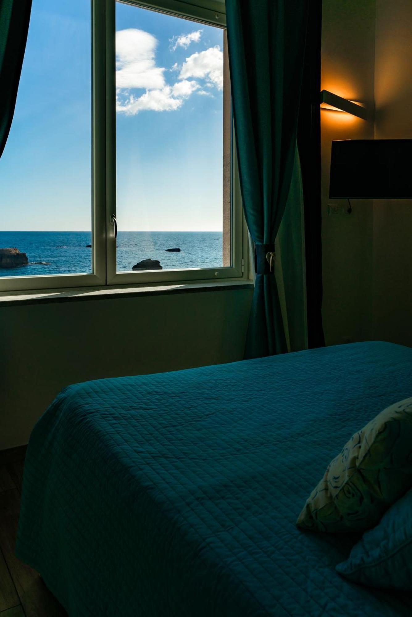 Couette-café Marlove Sea View
