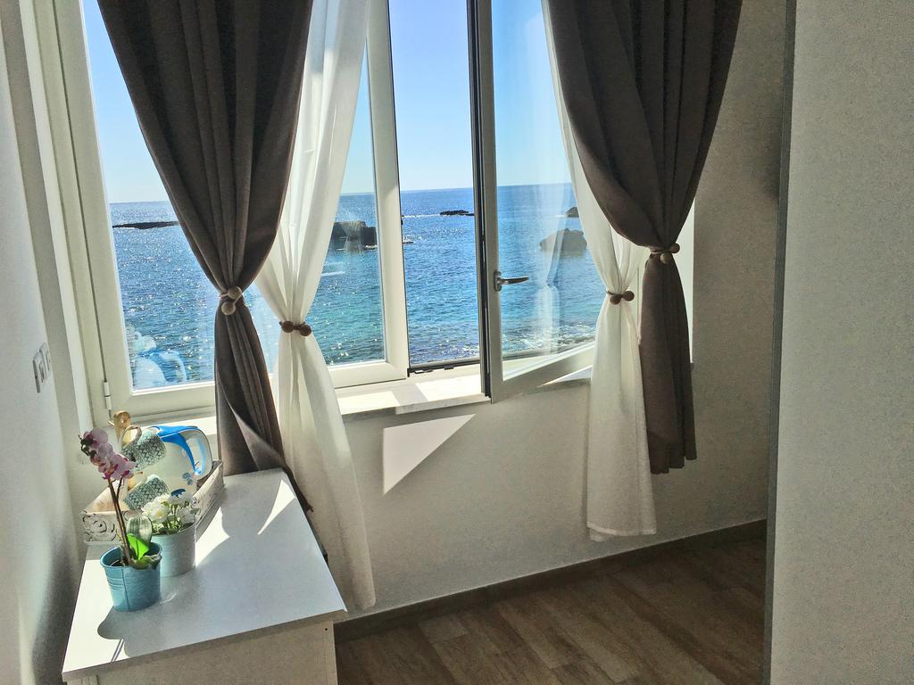 Marlove Sea View Couette-café